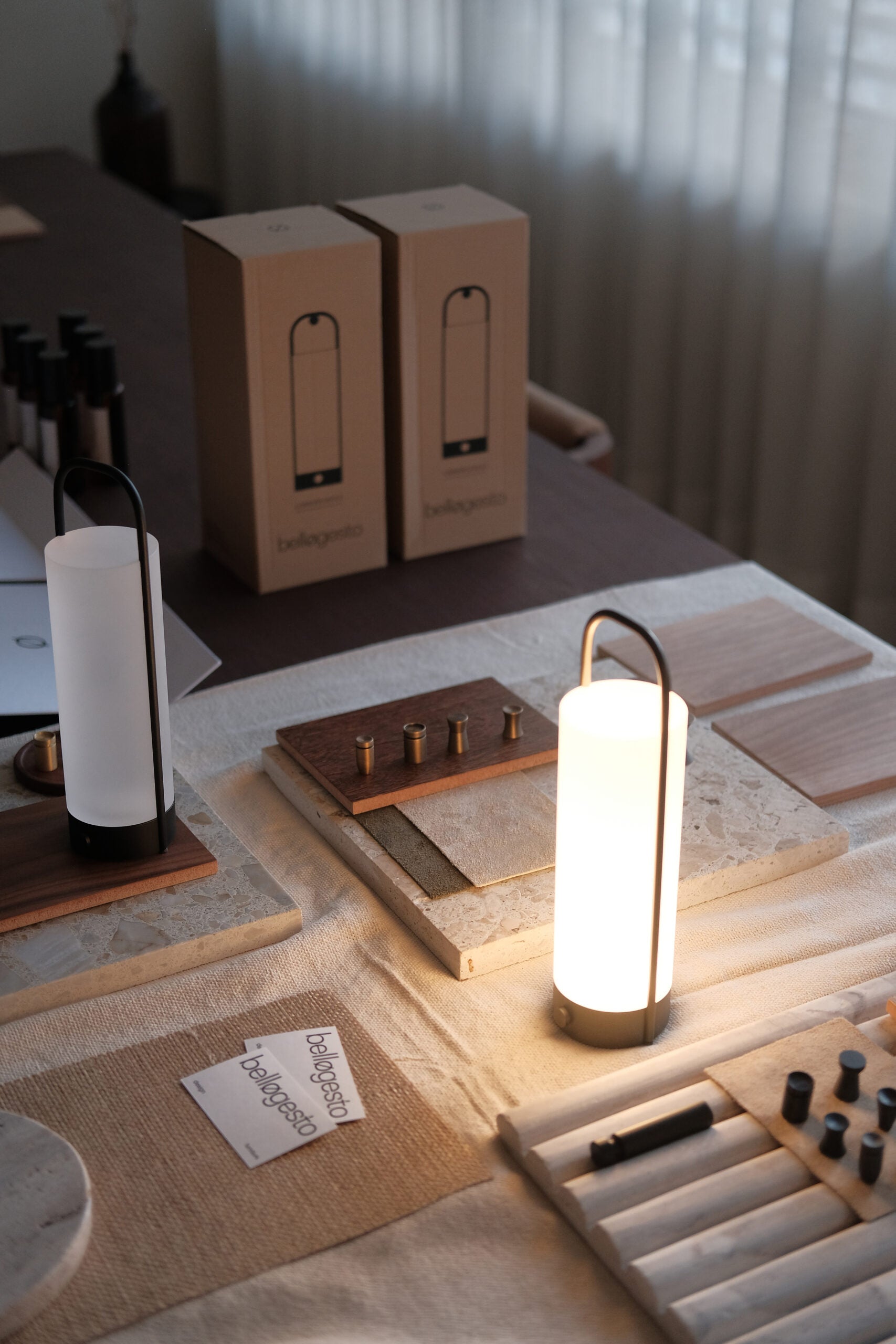 LUMINÁRIA FAROLE: Muito além da luz portátil, um objeto de design.