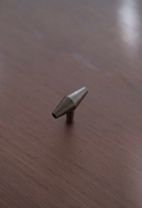 Puxador Linear - bøg 553 | P